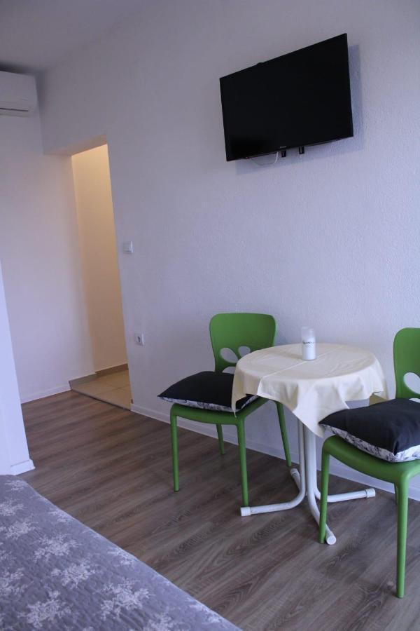 Superior Apt, 4 Rooms, 4 Bathrooms Promajna Exterior foto